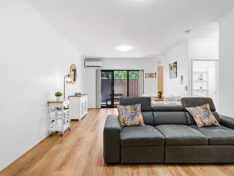2/21 Brindley Street, Belmont