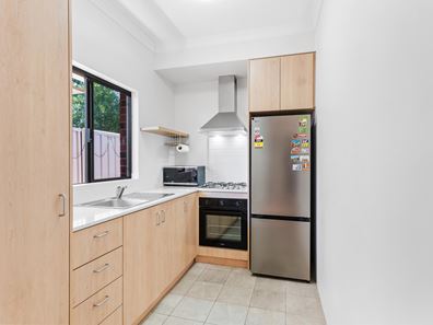 2/21 Brindley Street, Belmont WA 6104