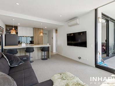 603/8 Tassels Place, Innaloo WA 6018