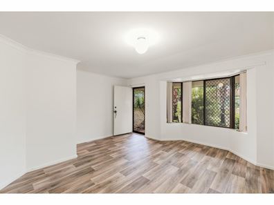 21 Broughton Way, Orelia WA 6167