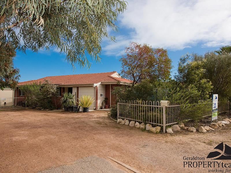 136 Abraham Street, Karloo WA 6530