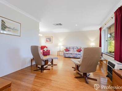 16 Arreton Close, Willetton WA 6155