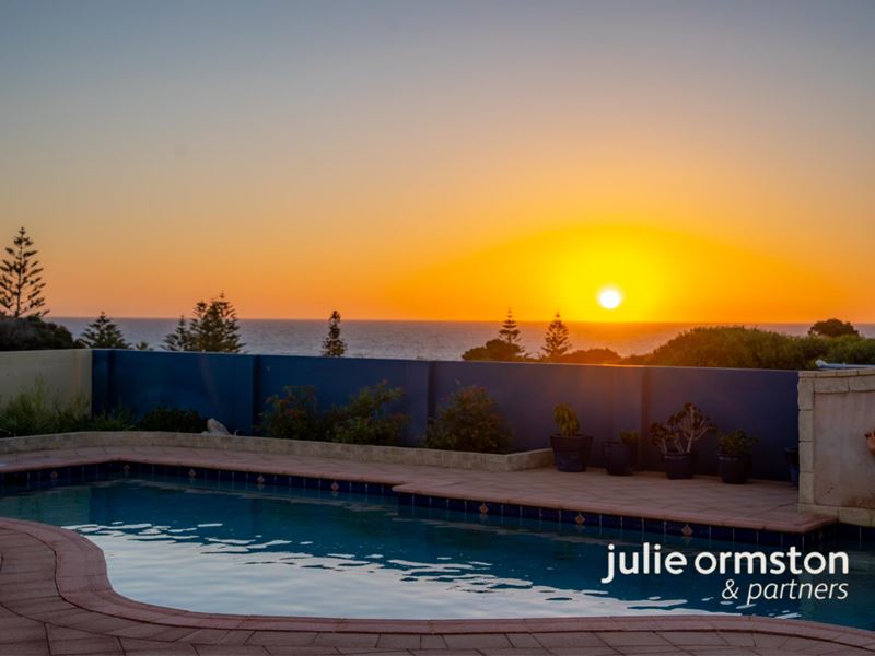 7 Kinsale Drive, Mindarie WA 6030
