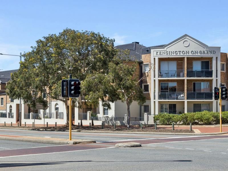 37/101 Grand Boulevard, Joondalup WA 6027