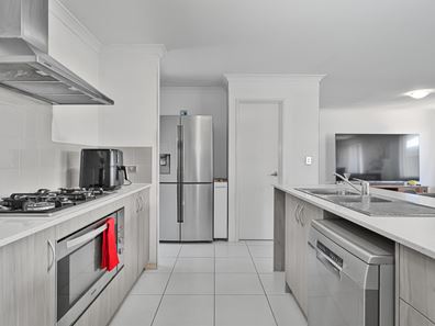 19 Poseidon Road, Byford WA 6122
