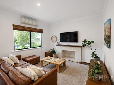 17 Dianne Street, Hamilton Hill WA 6163