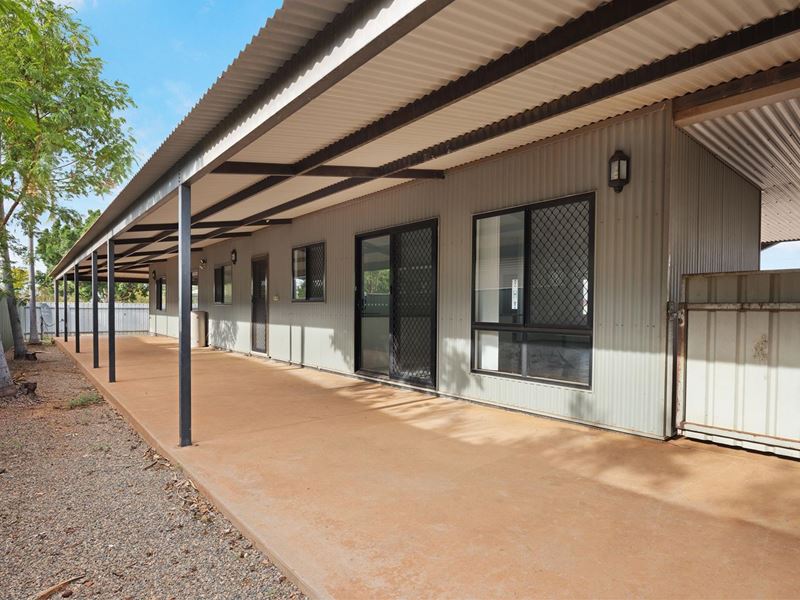 16 Koolinda Parade, Baynton WA 6714