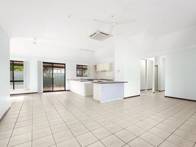 16 Koolinda Parade, Baynton WA 6714