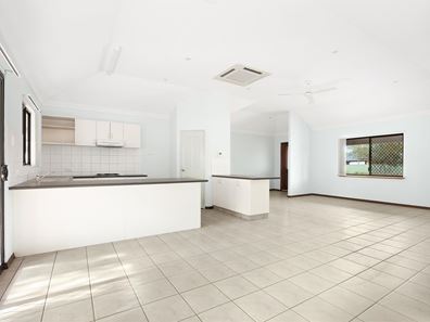 16 Koolinda Parade, Baynton WA 6714