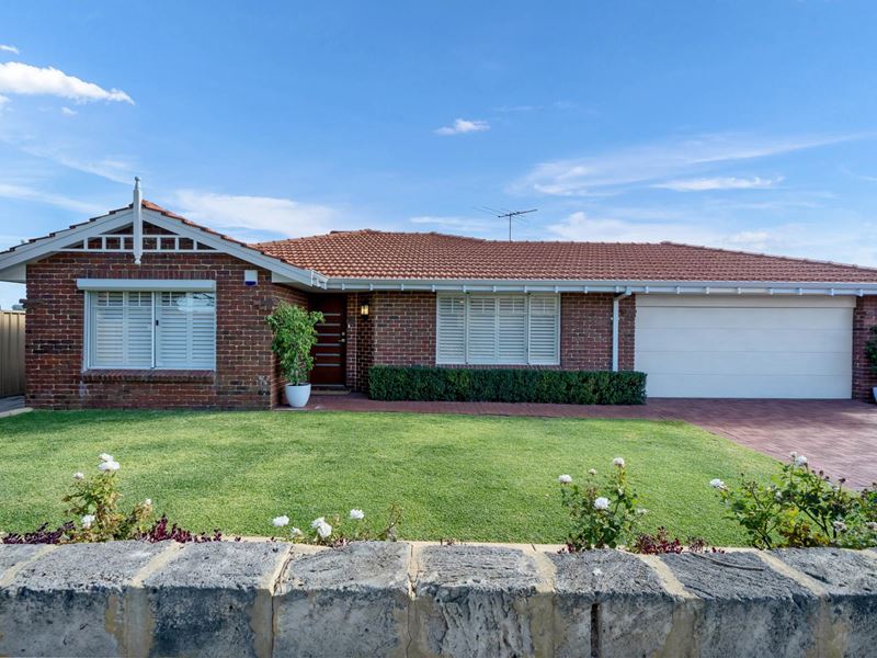 24 Carroo Heights, Ocean Reef