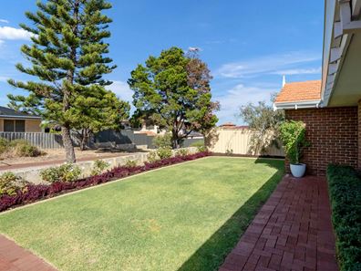 24 Carroo Heights, Ocean Reef WA 6027