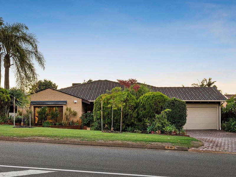 26 Almadine Drive, Carine