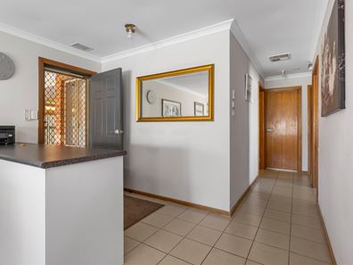 37B O'Connor Way, West Lamington WA 6430