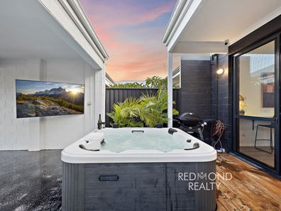 6 Hooded Chase, Alkimos WA 6038