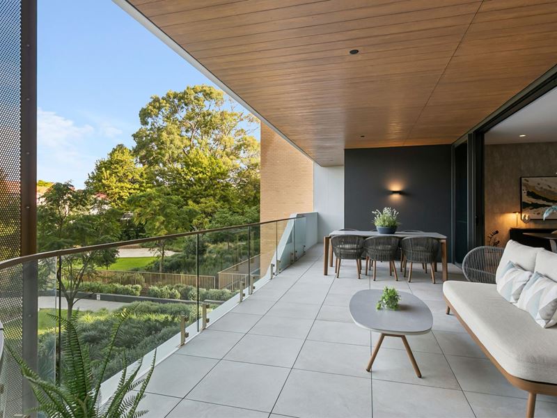 102/1 Airlie Street, Claremont
