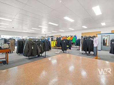 Retail - UNIQUE BUSINESS LEASEHOLD OPPORTUNITY