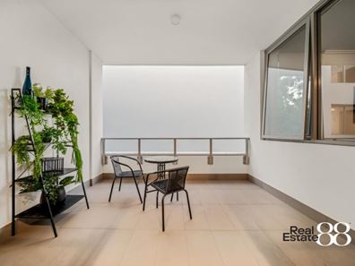 35/20 Rowe Avenue, Rivervale WA 6103