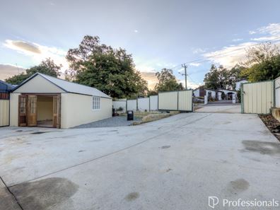 2 Fletcher Road, Lesmurdie WA 6076
