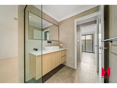1/6 Shaw Place, Innaloo WA 6018