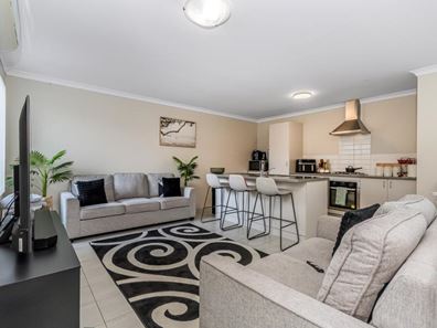 10B Terracina Parkway, Piara Waters WA 6112