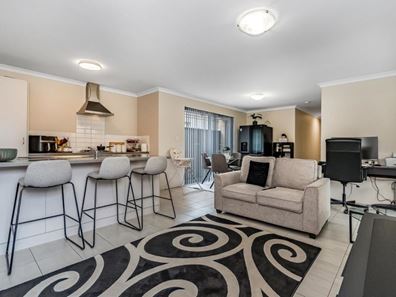 10B Terracina Parkway, Piara Waters WA 6112
