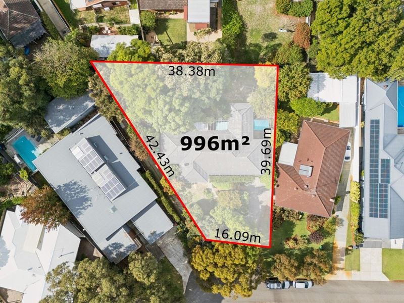 16 Bussell Road, Wembley Downs