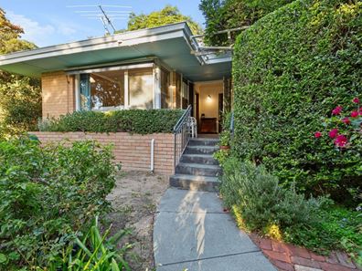 16 Bussell Road, Wembley Downs WA 6019