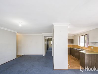 9 Rushbrook Way, Thornlie WA 6108