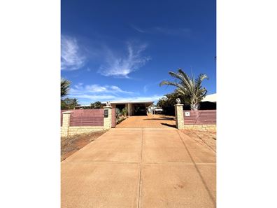 11 Finnerty Street, East Carnarvon WA 6701
