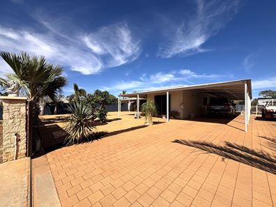 11 Finnerty Street, East Carnarvon WA 6701