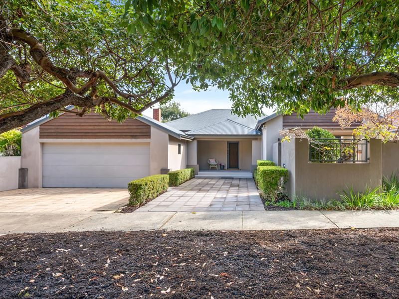 14 Sixth Avenue, Kensington WA 6151
