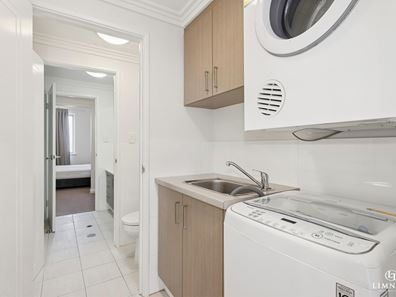 11/17 Harwood  Place, West Perth WA 6005