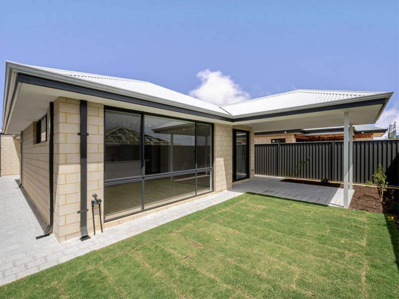 26 Amalfi Avenue, Mindarie WA 6030