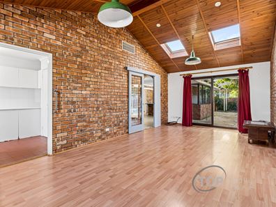 16 Cobalt Place, Riverton WA 6148