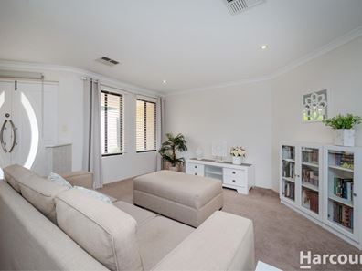 39 Keanefield Drive, Carramar WA 6031