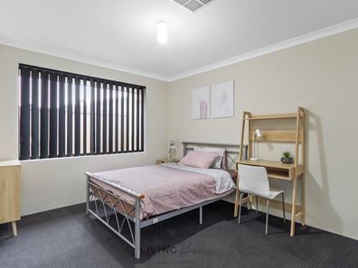 Room/2  14A Gilmore Place, Forrestfield WA 6058