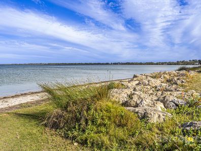 2 Georgette Court, Falcon WA 6210