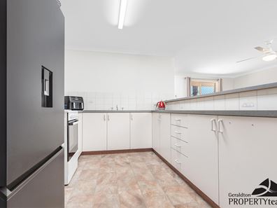 262B First Street, Wonthella WA 6530