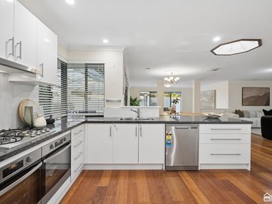 244 Amherst Road, Canning Vale WA 6155