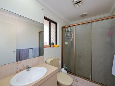 12 oomoo place, South Yunderup WA 6208