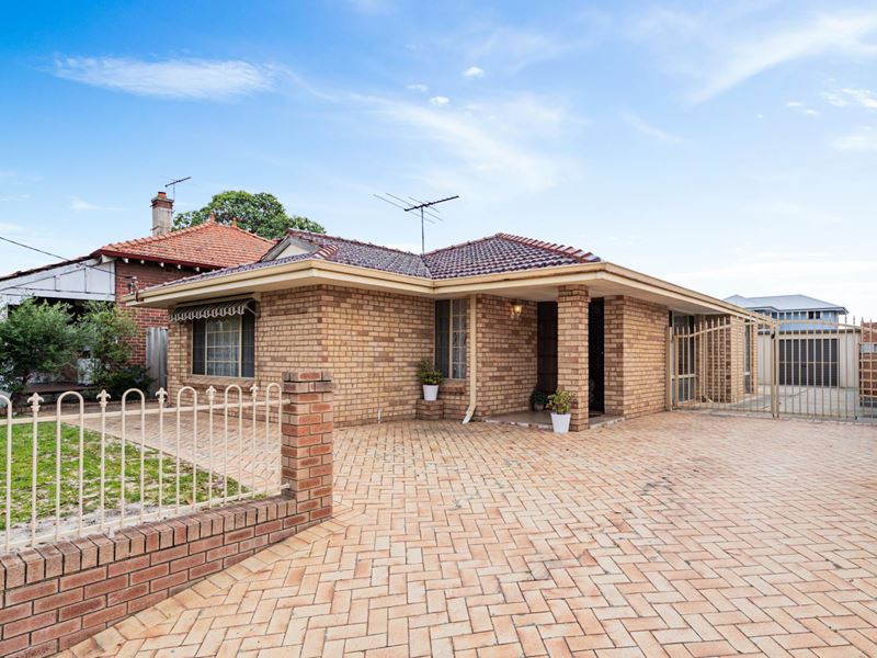 32 Ninth Avenue, Maylands WA 6051