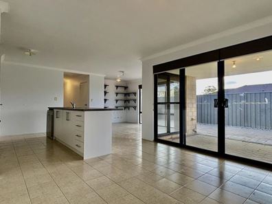 39 Willard Circuit, Banksia Grove WA 6031