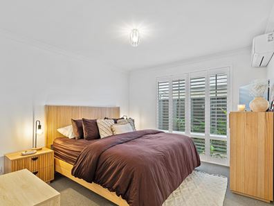 5 Limahuli Way, Lakelands WA 6180