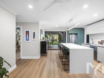 18A Central Avenue, Beaconsfield WA 6162