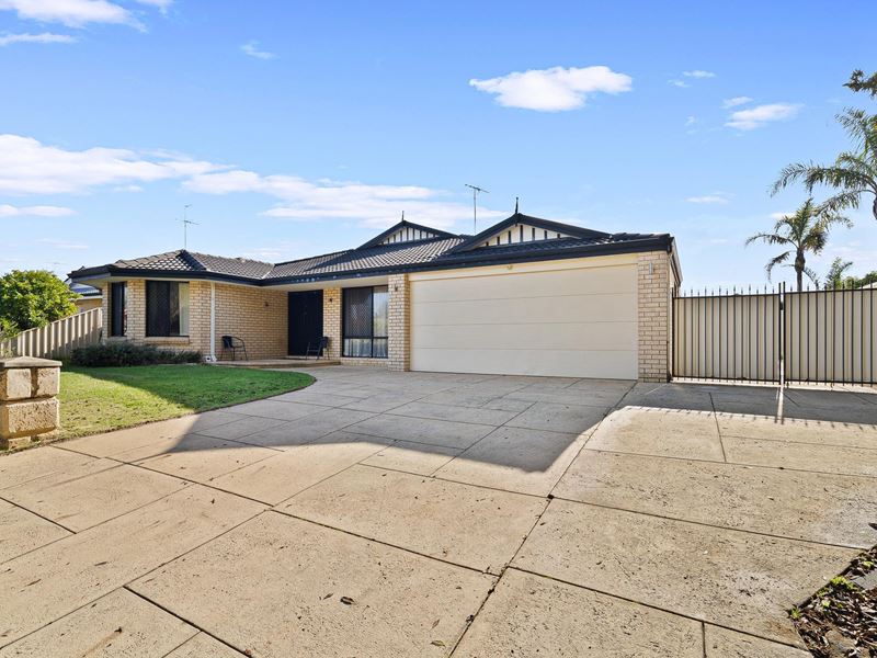 15 Dalewood Gardens, Meadow Springs