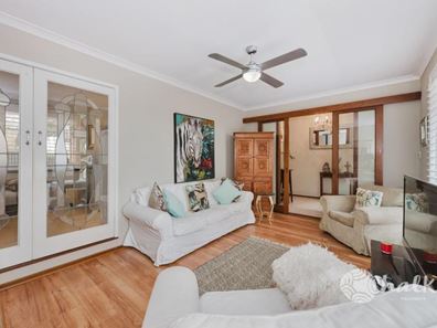 11 Mead Street, Warnbro WA 6169