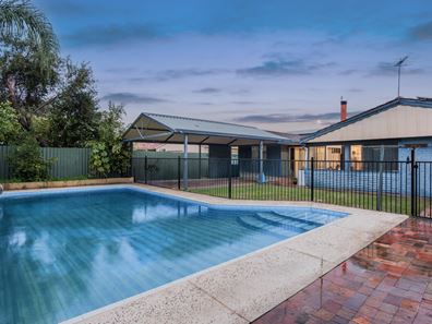 23 Eighth Road, Armadale WA 6112