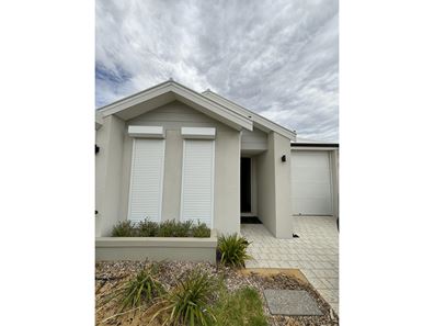 13 Quadrant Parkway, Byford WA 6122