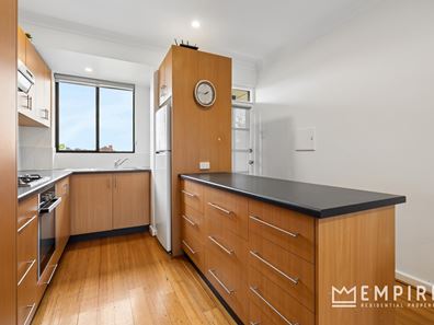 5/25B Ullapool Road, Applecross WA 6153