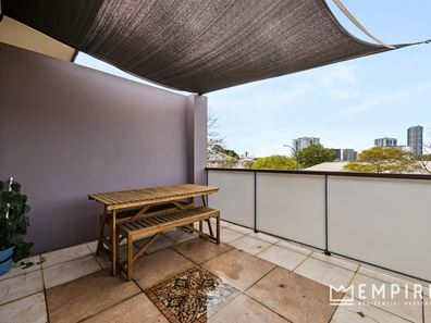 5/25B Ullapool Road, Applecross WA 6153